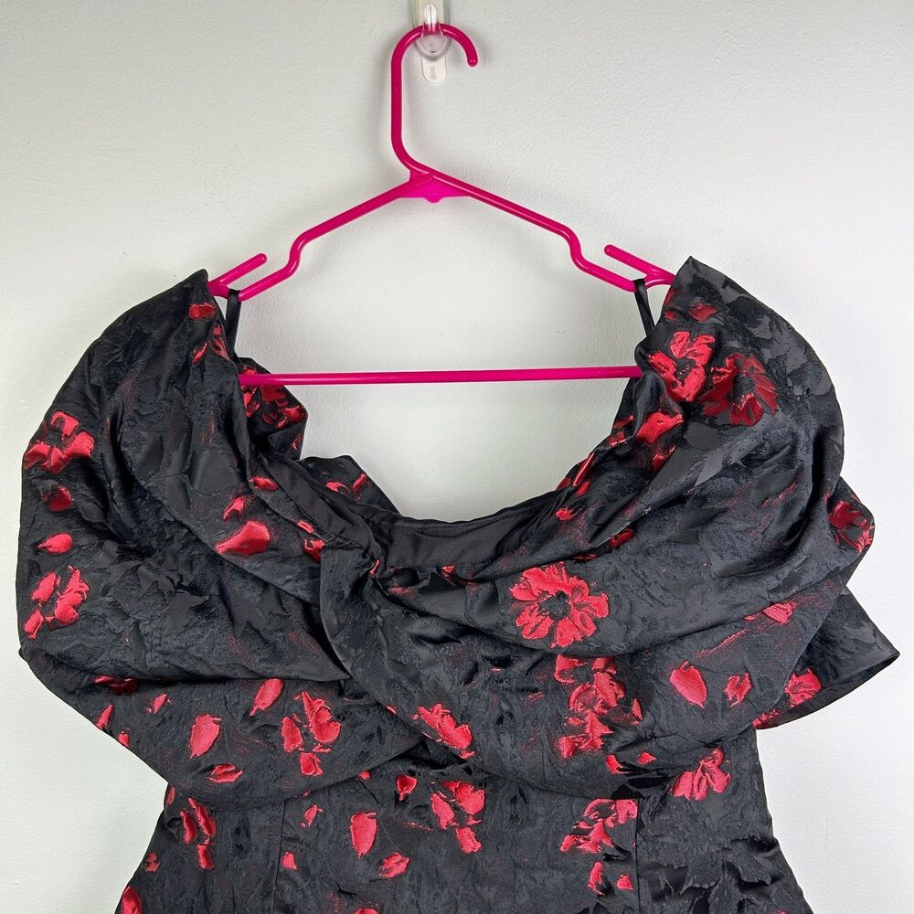 White House Black Market WHBM Floral Jacquard Bustier Black Red off Shoulder 14 - Picture 4 of 16